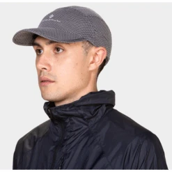 Ron Hill Golden Hour Cap -Pete Bland Sports rh 007928 golden hour cap rh 01402 black matrix front 8755